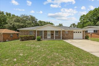 306 Mcewen Drive, Niceville, FL 32578