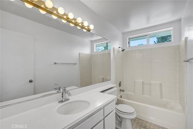 20034 Curassow Court, Canyon Country, CA 91351