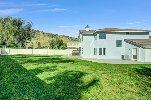 20034 Curassow Court, Canyon Country, CA 91351