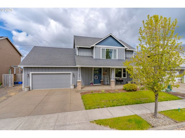 905 PINTAIL St, Silverton, OR 97381