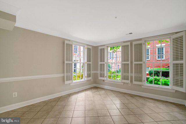 1210 ROUNDHOUSE LN, Alexandria, VA 22314