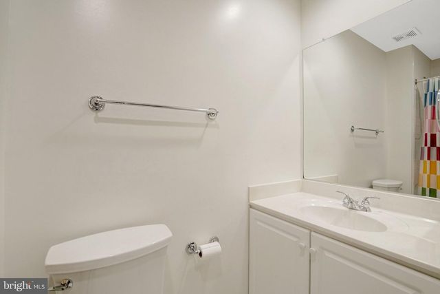 1210 ROUNDHOUSE LN, Alexandria, VA 22314