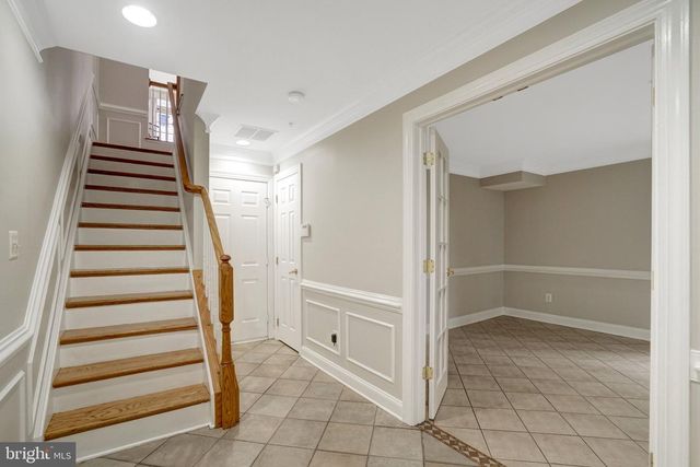 1210 ROUNDHOUSE LN, Alexandria, VA 22314