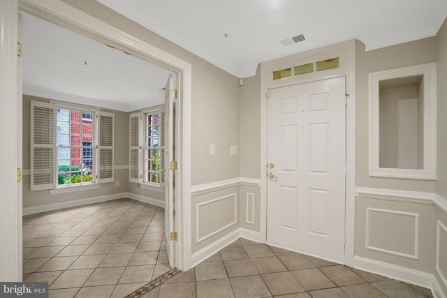 1210 ROUNDHOUSE LN, Alexandria, VA 22314