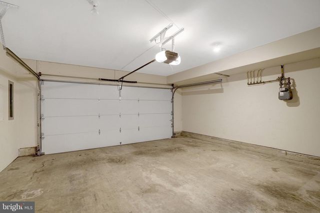 1210 ROUNDHOUSE LN, Alexandria, VA 22314