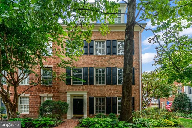 1210 ROUNDHOUSE LN, Alexandria, VA 22314