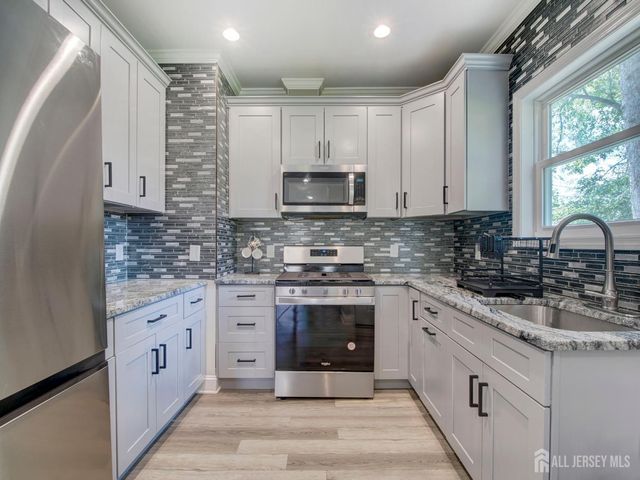415 Plainfield Avenue, Piscataway, NJ 08854