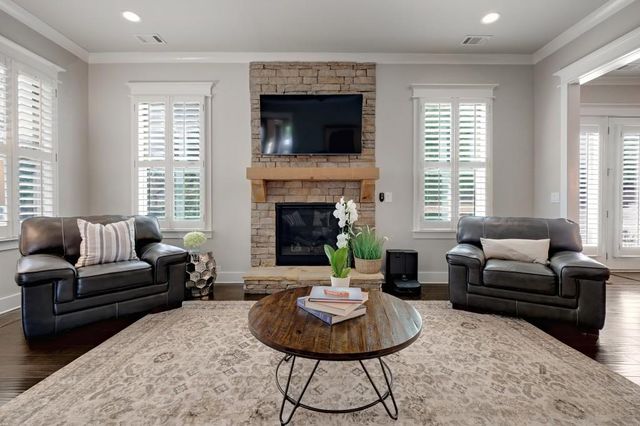 502 Taymack Farm Court, Woodstock, GA 30188