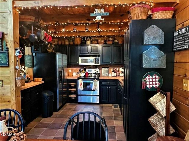 3958 Ole Smoky Way, Sevierville, TN 37862