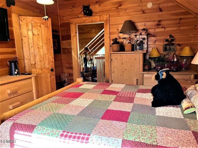 3958 Ole Smoky Way, Sevierville, TN 37862