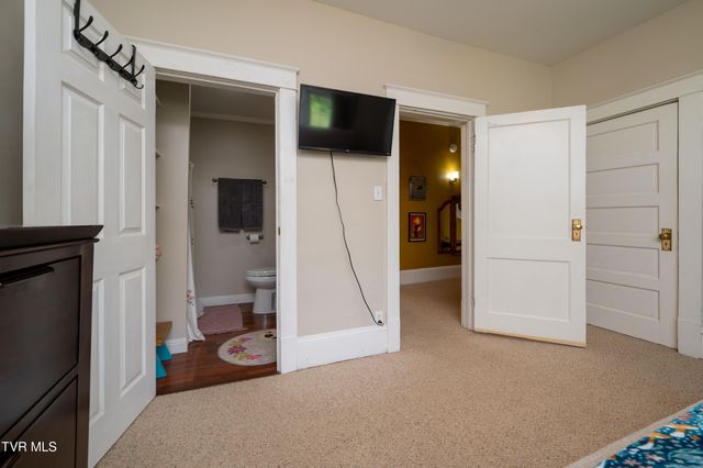 110 Charles Smith Road, Watauga, TN 37694