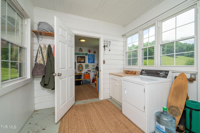110 Charles Smith Road, Watauga, TN 37694
