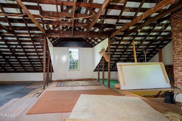 110 Charles Smith Road, Watauga, TN 37694