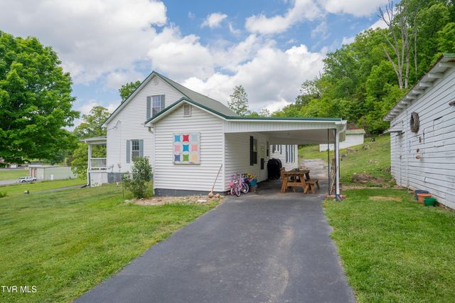 110 Charles Smith Road, Watauga, TN 37694