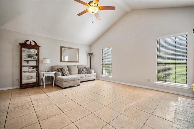 2556 Meadowview Drive, Mobile, AL 36695