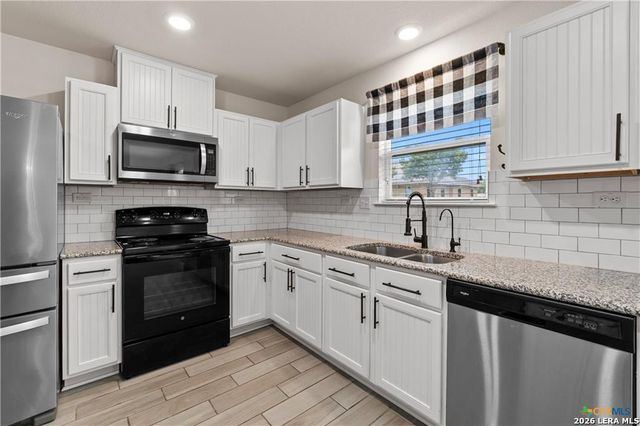 581 Lost Pond, New Braunfels, TX 78130