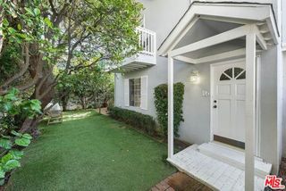 1323 PRINCETON Street, Santa Monica, CA 90404