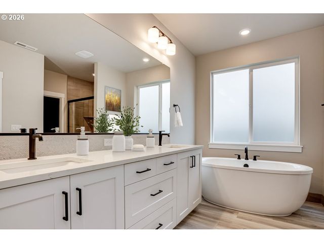 3818 S 44TH Ln, Ridgefield, WA 98642