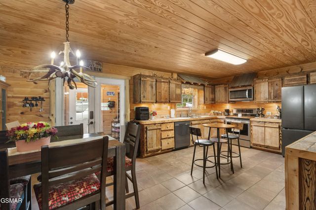 2357 Hall Road, Dandridge, TN 37725