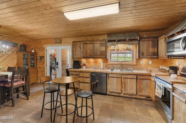 2357 Hall Road, Dandridge, TN 37725