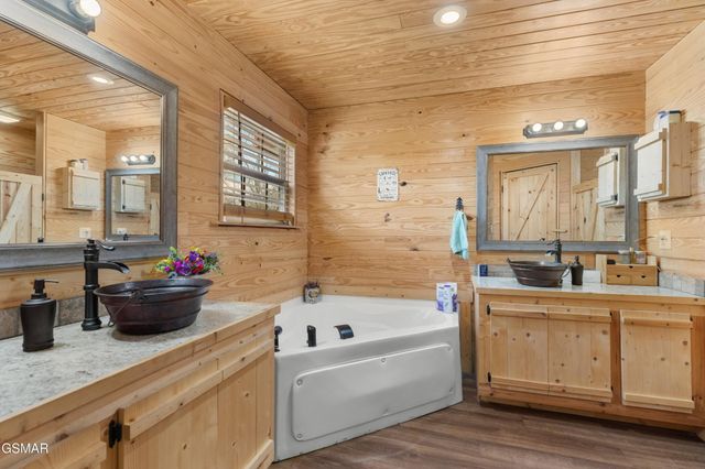 2357 Hall Road, Dandridge, TN 37725