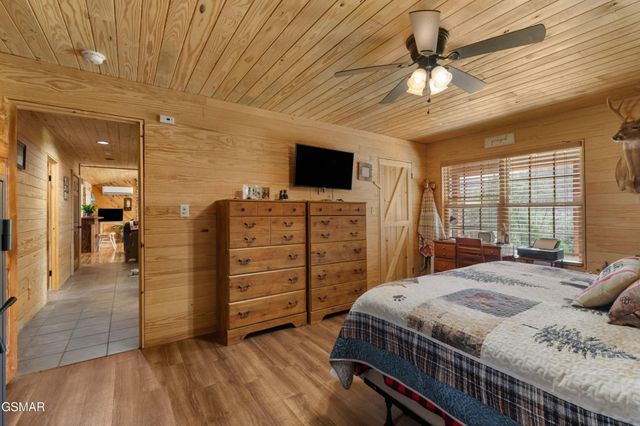 2357 Hall Road, Dandridge, TN 37725