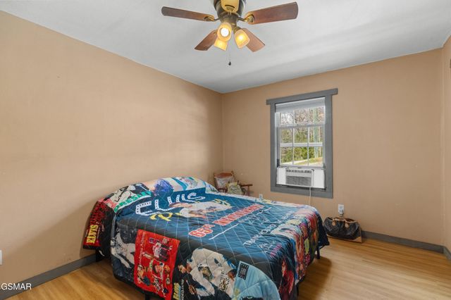 2357 Hall Road, Dandridge, TN 37725