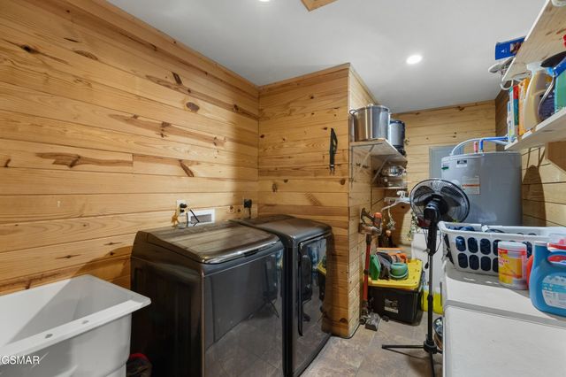 2357 Hall Road, Dandridge, TN 37725