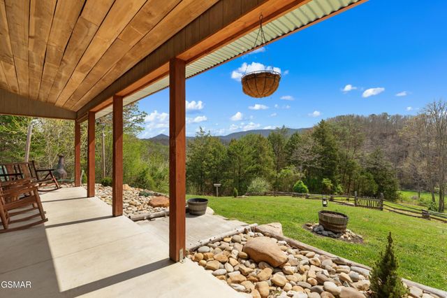 2357 Hall Road, Dandridge, TN 37725