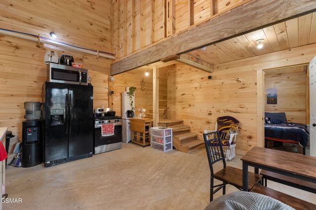2357 Hall Road, Dandridge, TN 37725
