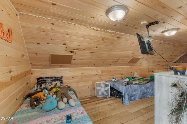 2357 Hall Road, Dandridge, TN 37725