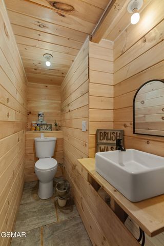 2357 Hall Road, Dandridge, TN 37725