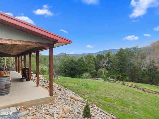 2357 Hall Road, Dandridge, TN 37725