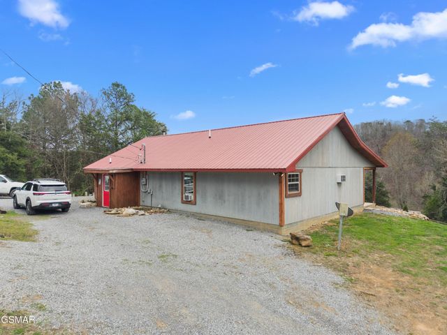 2357 Hall Road, Dandridge, TN 37725