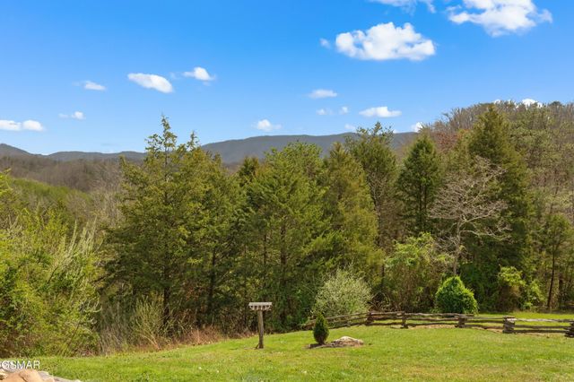 2357 Hall Road, Dandridge, TN 37725