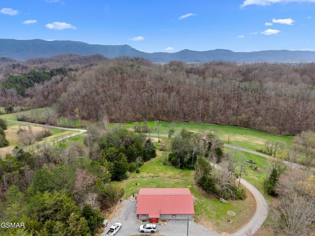 2357 Hall Road, Dandridge, TN 37725