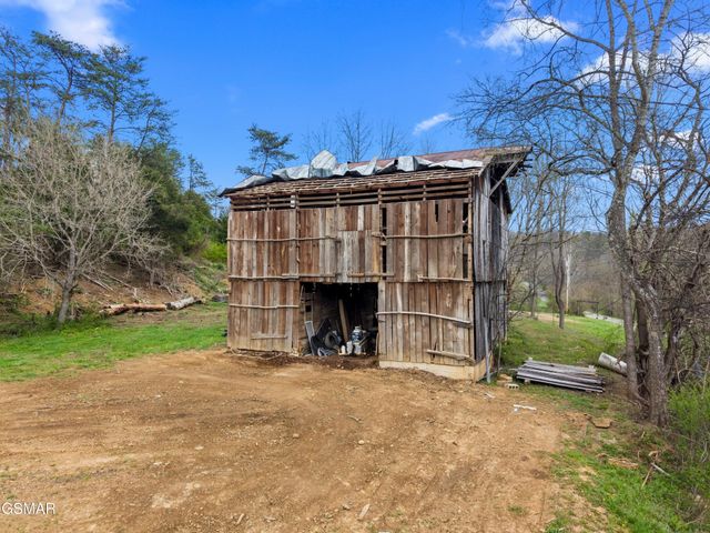 2357 Hall Road, Dandridge, TN 37725