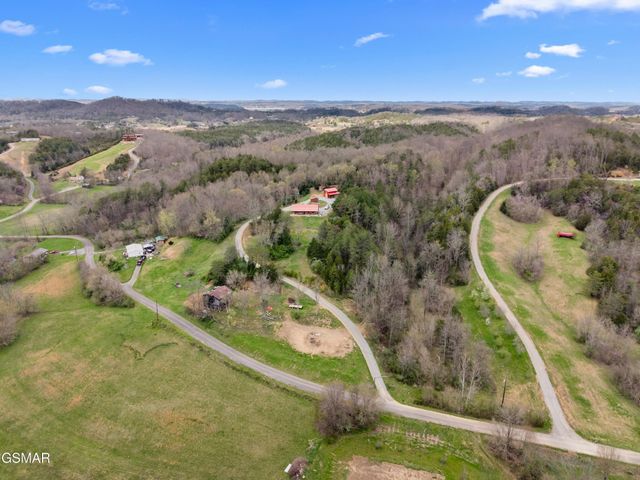 2357 Hall Road, Dandridge, TN 37725
