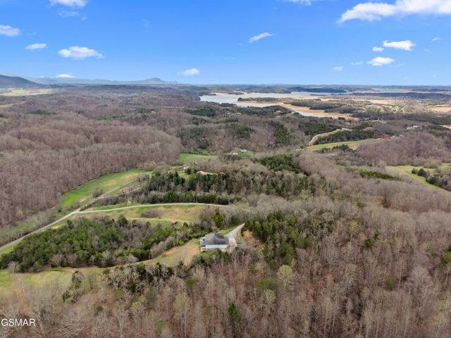 2357 Hall Road, Dandridge, TN 37725