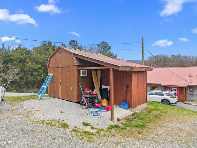 2357 Hall Road, Dandridge, TN 37725