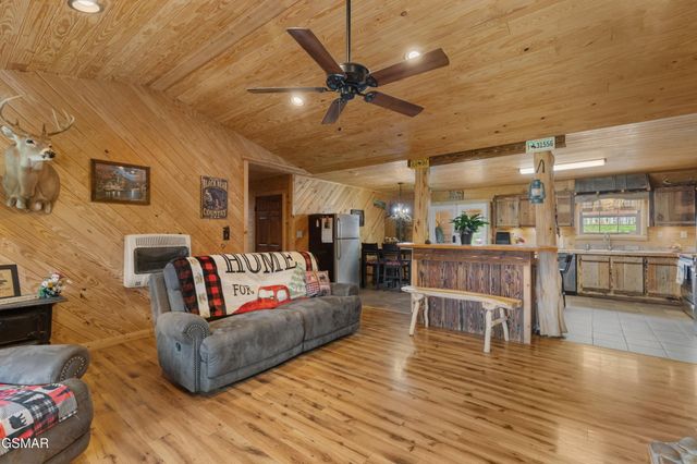2357 Hall Road, Dandridge, TN 37725