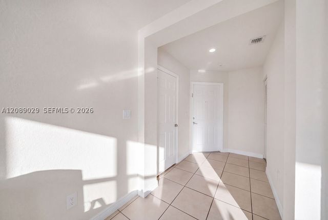 11603 NW 89th St 213, Doral, FL 33178