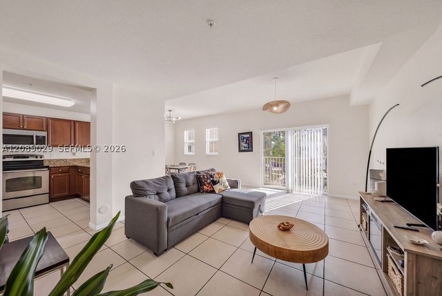 11603 NW 89th St 213, Doral, FL 33178