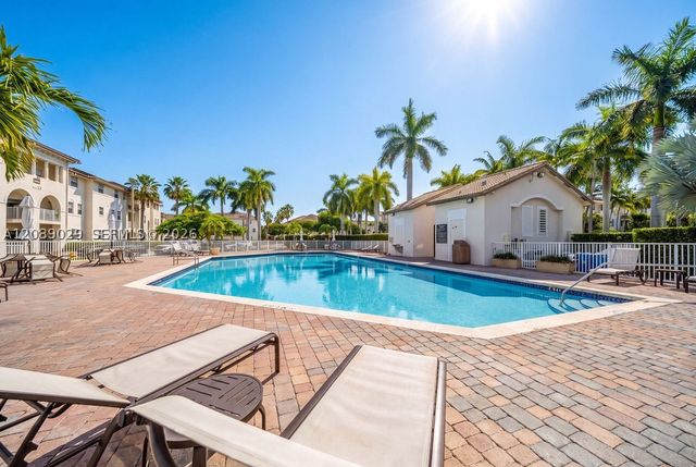 11603 NW 89th St 213, Doral, FL 33178