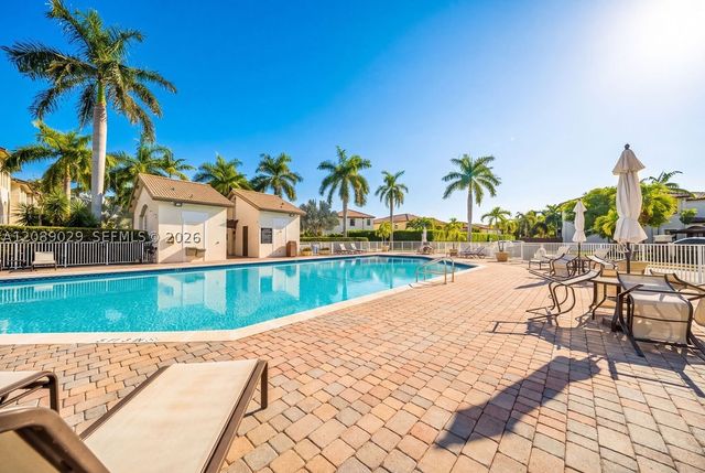 11603 NW 89th St 213, Doral, FL 33178