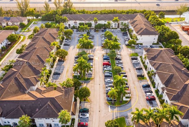 11603 NW 89th St 213, Doral, FL 33178