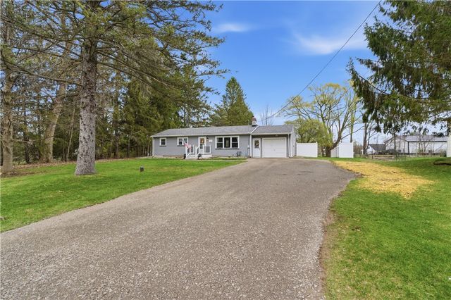 3356 Monroe Wayne County Line Road, Walworth, NY 14502