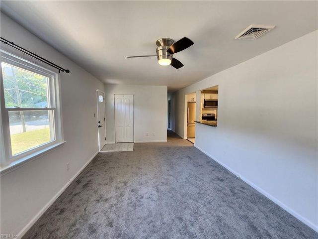 213 Picard DR, Newport News, VA 23602
