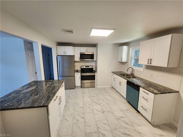 213 Picard DR, Newport News, VA 23602