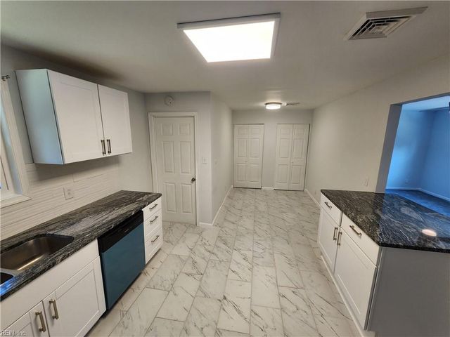 213 Picard DR, Newport News, VA 23602
